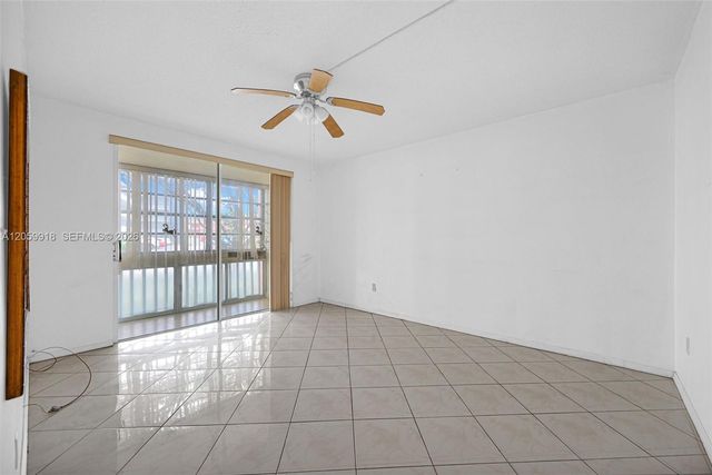 18555 NE 14th Ave 502, Miami, FL 33179