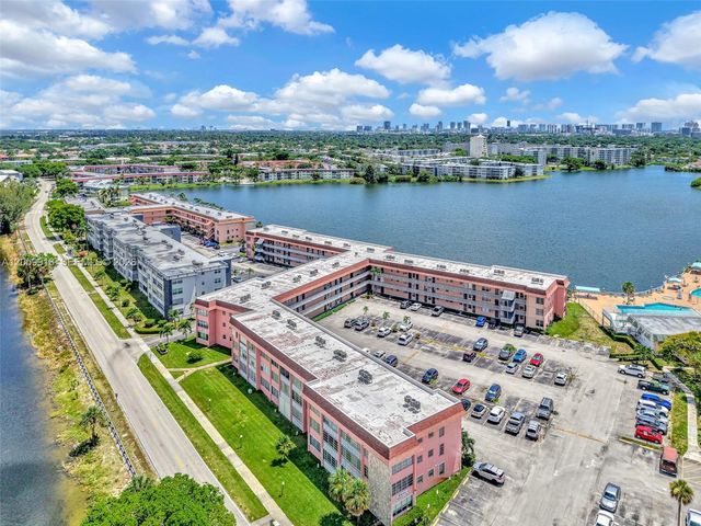 18555 NE 14th Ave 502, Miami, FL 33179