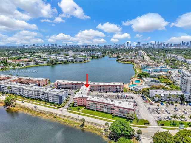 18555 NE 14th Ave 502, Miami, FL 33179