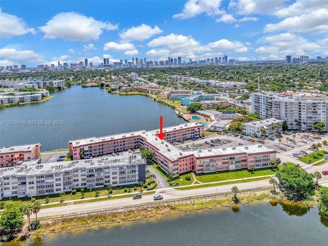 18555 NE 14th Ave 502, Miami, FL 33179