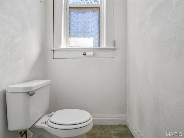 216 N Jackson Street, Belleville, IL 62220