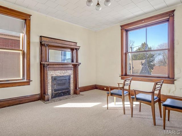 216 N Jackson Street, Belleville, IL 62220