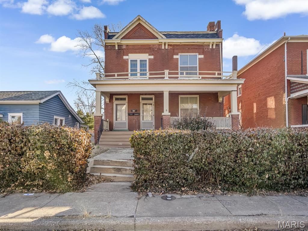 216 N Jackson Street, Belleville, IL 62220