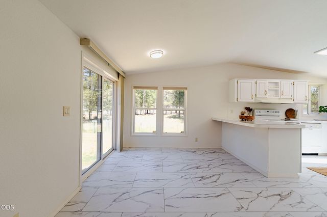 16115 Del Pino Drive, La Pine, OR 97739