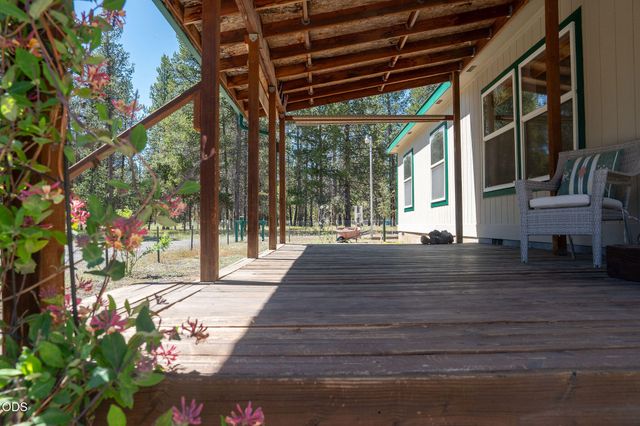 16115 Del Pino Drive, La Pine, OR 97739
