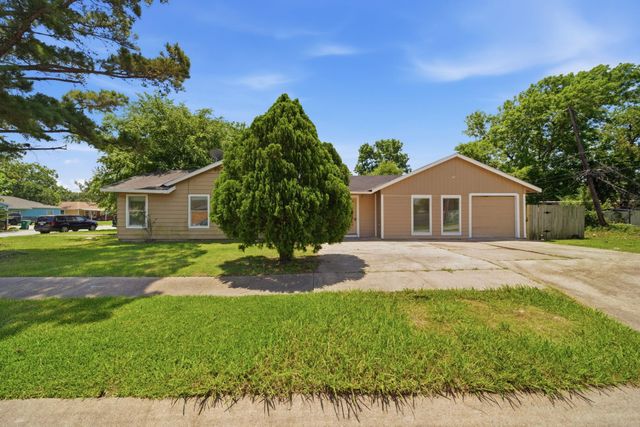1102 Johnson Street, Pasadena, TX 77506