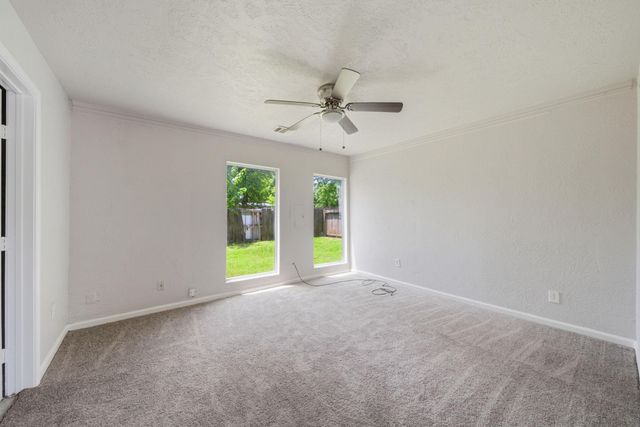 1102 Johnson Street, Pasadena, TX 77506