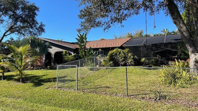 798 NW Selvitz Road, Port St. Lucie, FL 34983