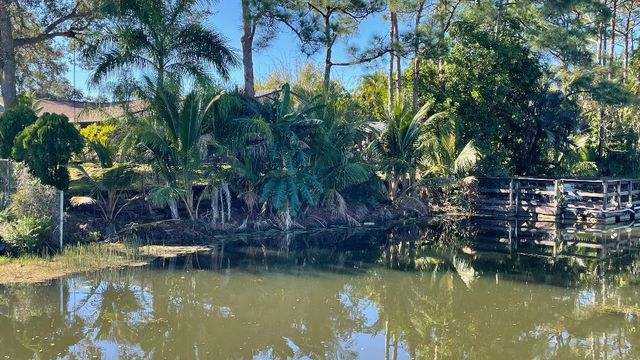 798 NW Selvitz Road, Port St. Lucie, FL 34983