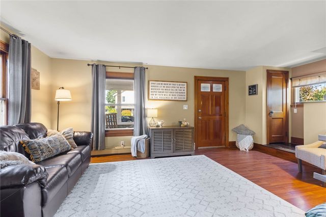 24 Farnsworth Avenue, Oakfield, NY 14125