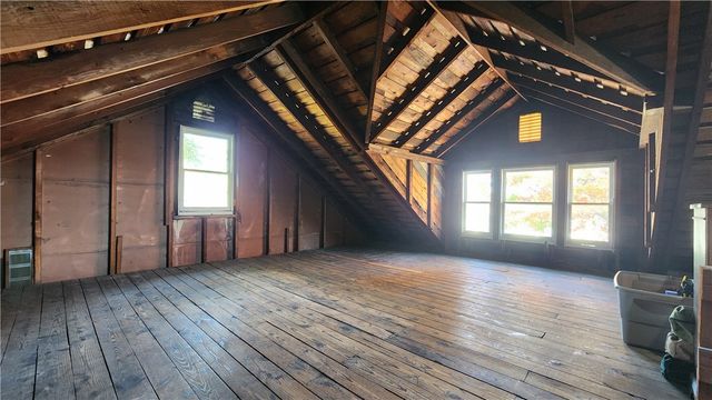 24 Farnsworth Avenue, Oakfield, NY 14125