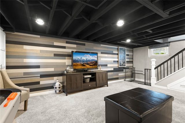 24 Farnsworth Avenue, Oakfield, NY 14125