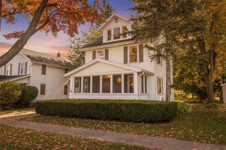 24 Farnsworth Avenue, Oakfield, NY 14125