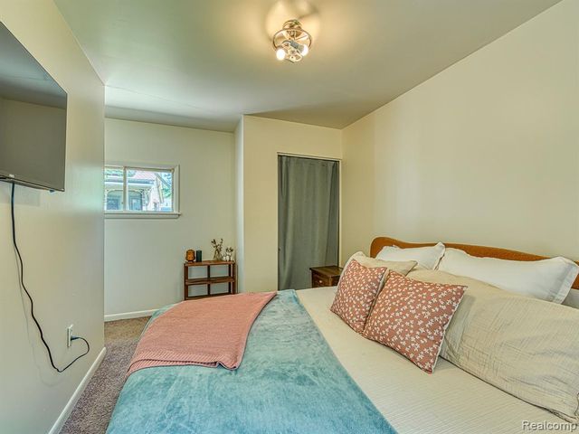 306 E Cross Street, Ypsilanti, MI 48198