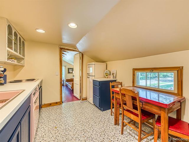306 E Cross Street, Ypsilanti, MI 48198