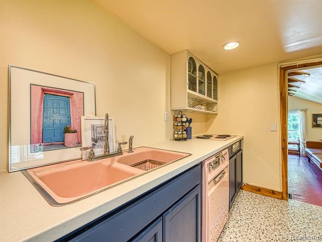 306 E Cross Street, Ypsilanti, MI 48198