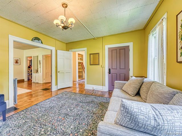 306 E Cross Street, Ypsilanti, MI 48198