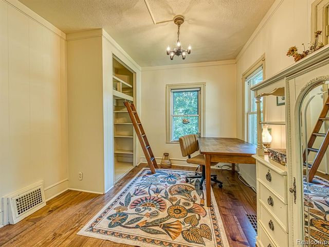 306 E Cross Street, Ypsilanti, MI 48198
