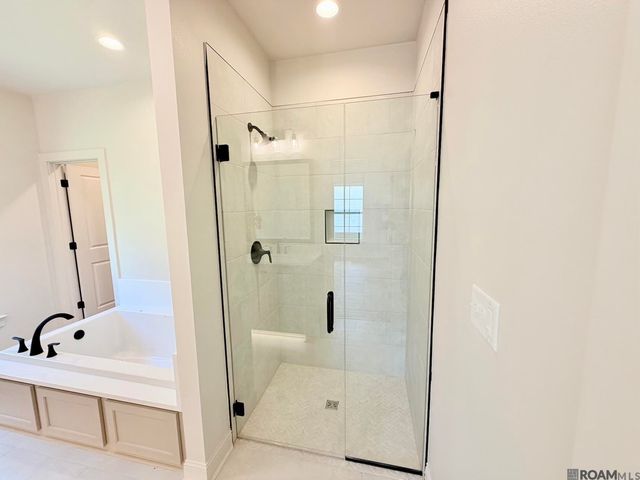 36214 Belle Parc Ave, Geismar, LA 70734