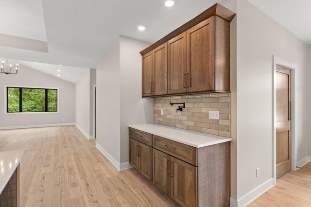 184 E 792 N, Lake Village, IN 46349