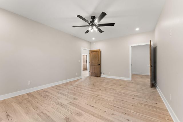 184 E 792 N, Lake Village, IN 46349