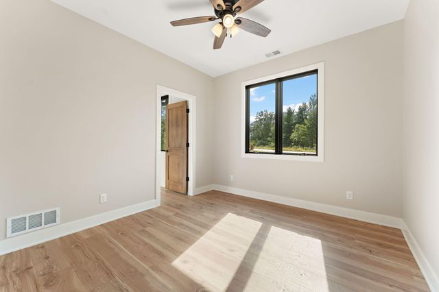 184 E 792 N, Lake Village, IN 46349