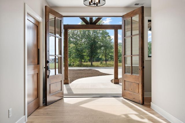 184 E 792 N, Lake Village, IN 46349