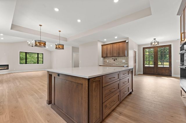 184 E 792 N, Lake Village, IN 46349