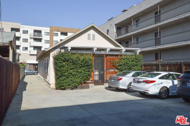 3148 W 11th Street, Los Angeles, CA 90006