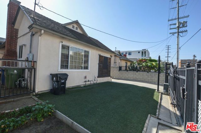 3148 W 11th Street, Los Angeles, CA 90006