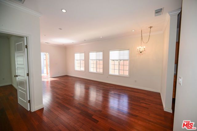 3148 W 11th Street, Los Angeles, CA 90006