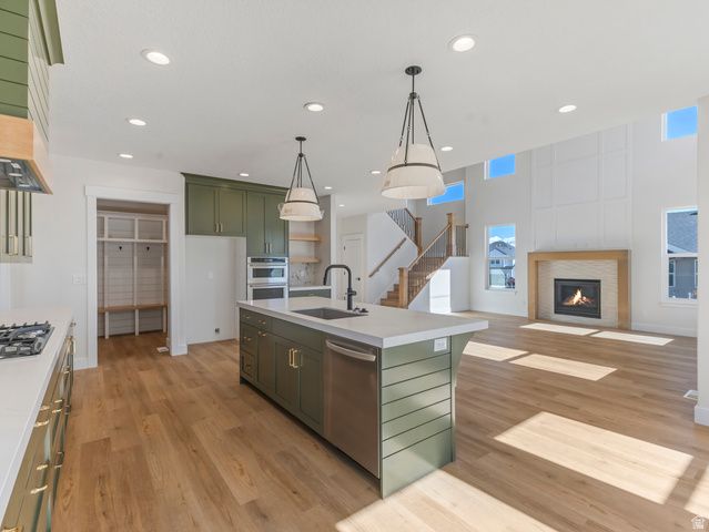 103 E GARIBALDI WAY, Saratoga Springs, UT 84045