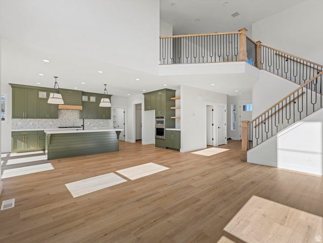 103 E GARIBALDI WAY, Saratoga Springs, UT 84045