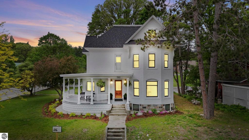 503 N Bridge Street, Bellaire, MI 49615