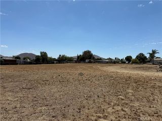 11048 Cactus, Bloomington, CA 92316