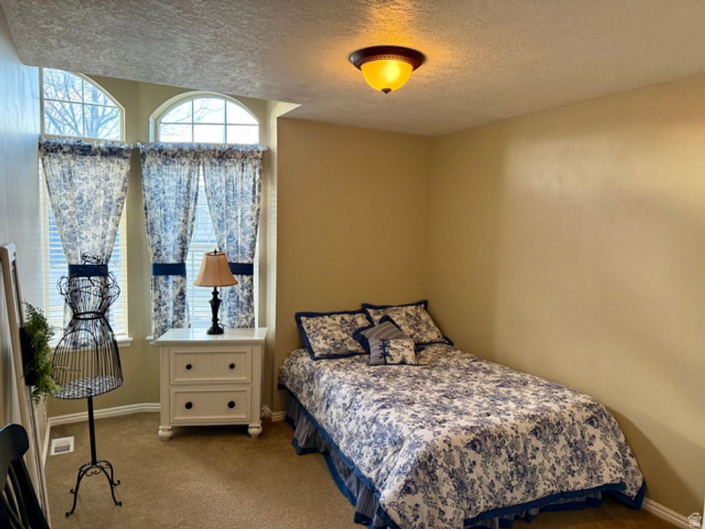 Image 15 of property listing at 12813 S KERI LYNN CT, Riverton, UT 84065