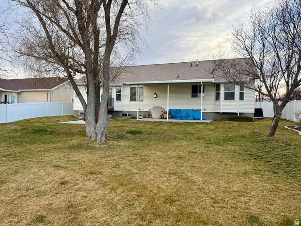 Image 36 of property listing at 12813 S KERI LYNN CT, Riverton, UT 84065
