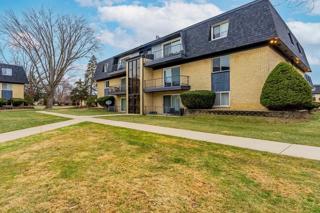 11128 S 84th Avenue 2B, Palos Hills, IL 60465