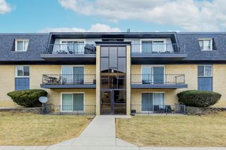 11128 S 84th Avenue 2B, Palos Hills, IL 60465