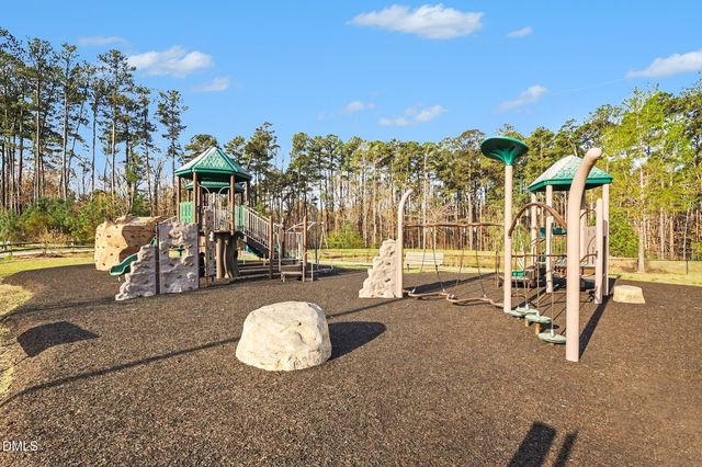 1800 Versa Court, Apex, NC 27502