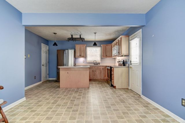 6308 Pawnee Drive, Lynchburg, VA 24502