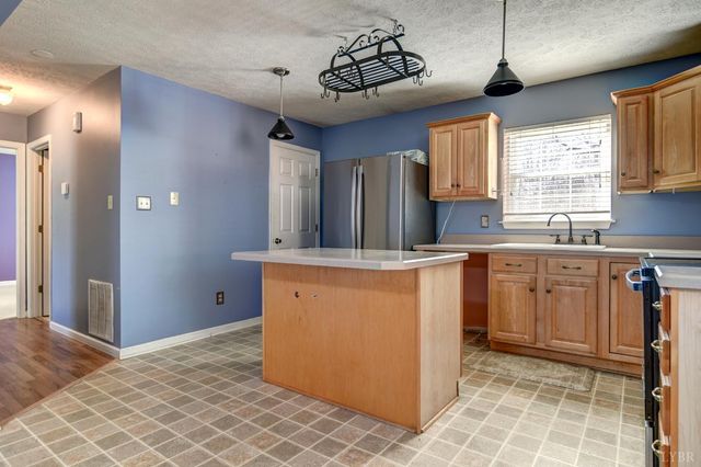 6308 Pawnee Drive, Lynchburg, VA 24502