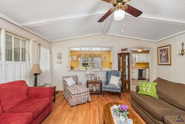 148 Homestead Drive, Gray, GA 31032