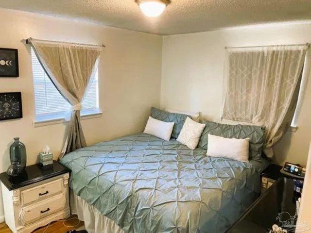 1165 Webster Dr, Pensacola, FL 32505