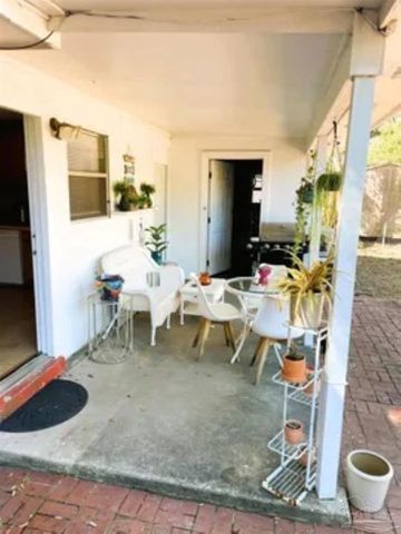 1165 Webster Dr, Pensacola, FL 32505