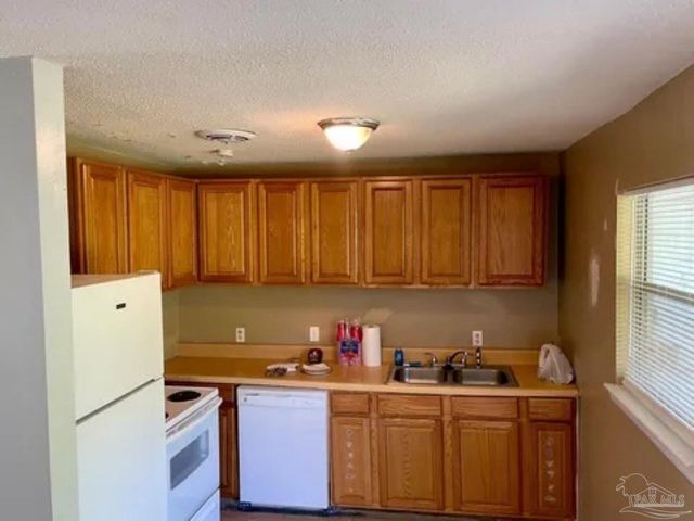 1165 Webster Dr, Pensacola, FL 32505
