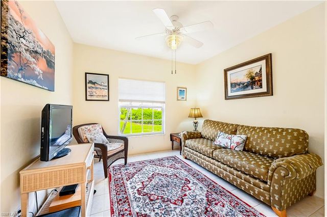 829 Tanbark DR # 104, Naples, FL 34108