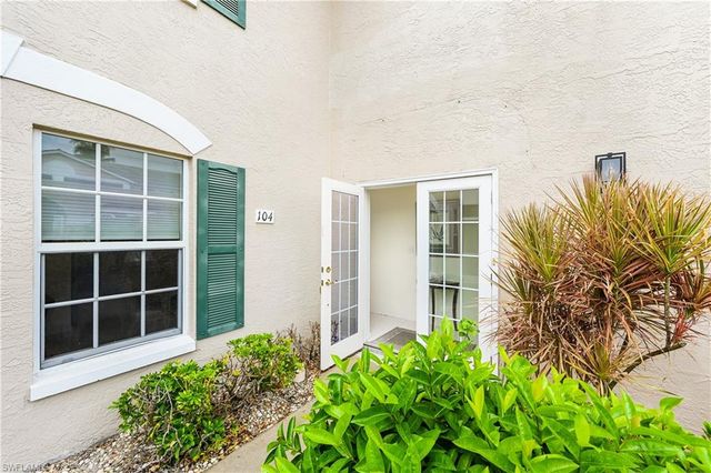 829 Tanbark DR # 104, Naples, FL 34108