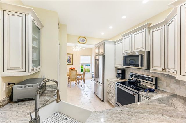 829 Tanbark DR # 104, Naples, FL 34108