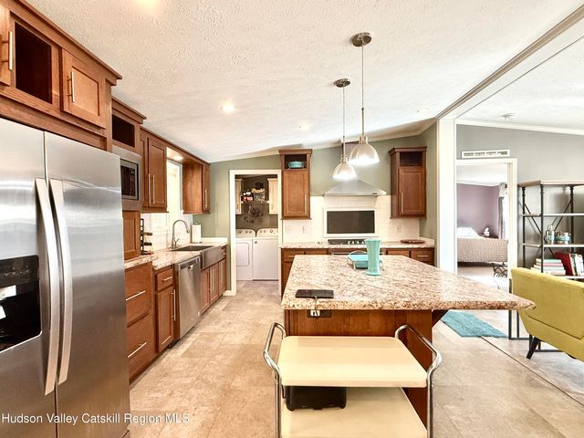 325 Route 25, Haines Falls, NY 12436